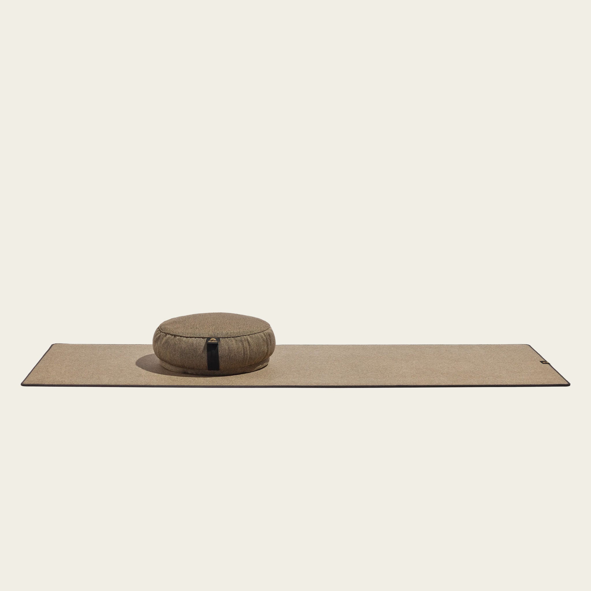 Black_Meditation-Yoga-Mat_Websiteimages-01.jpg