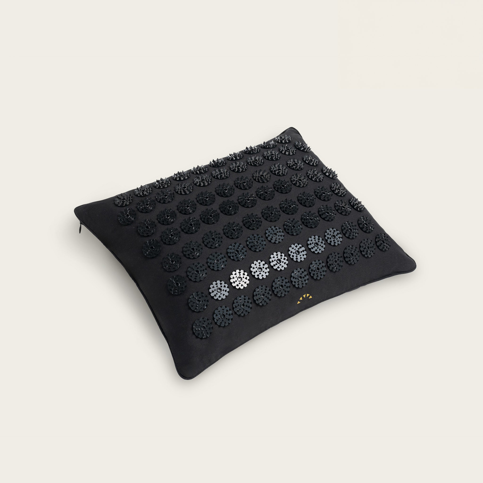 リラクゼーショングッズ Premium Shakti Pillow Level2-Black Premium Acupressure Pillow – Shakti Mat UK