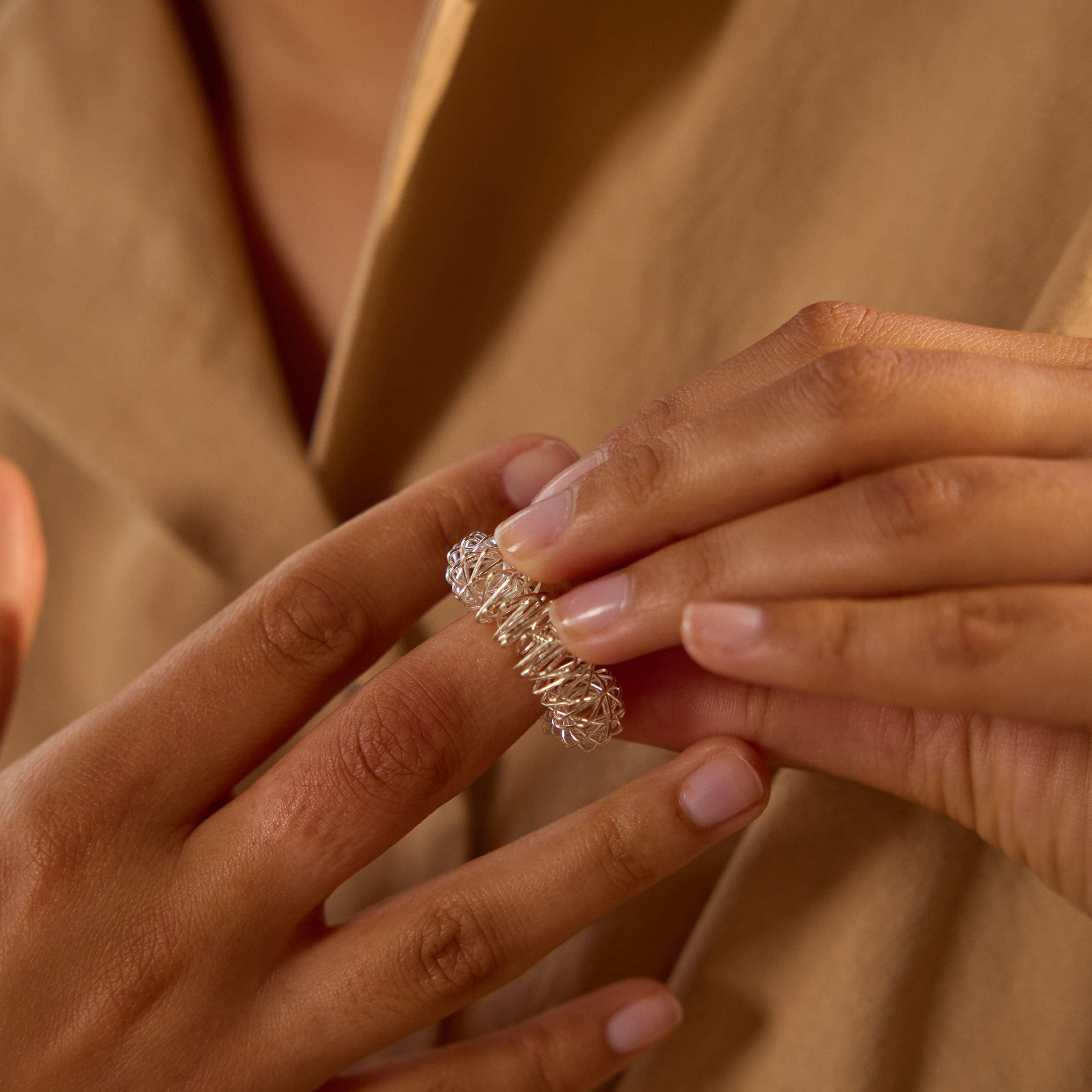 ring_totebage_imagery-07_305c4fbf-b9ea-40ec-95bb-0876af8f0d5d.jpg